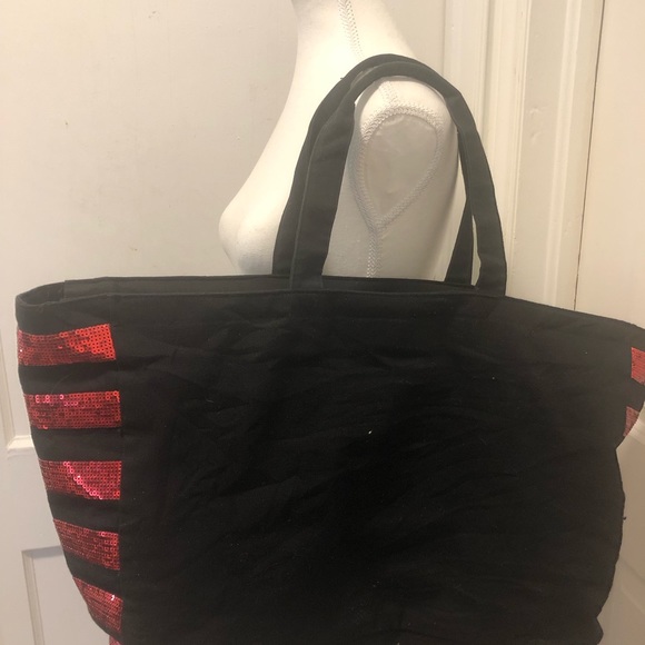 Victoria’s Secret ladies overnight bag gym bag shoulder bag - Picture 3 of 6